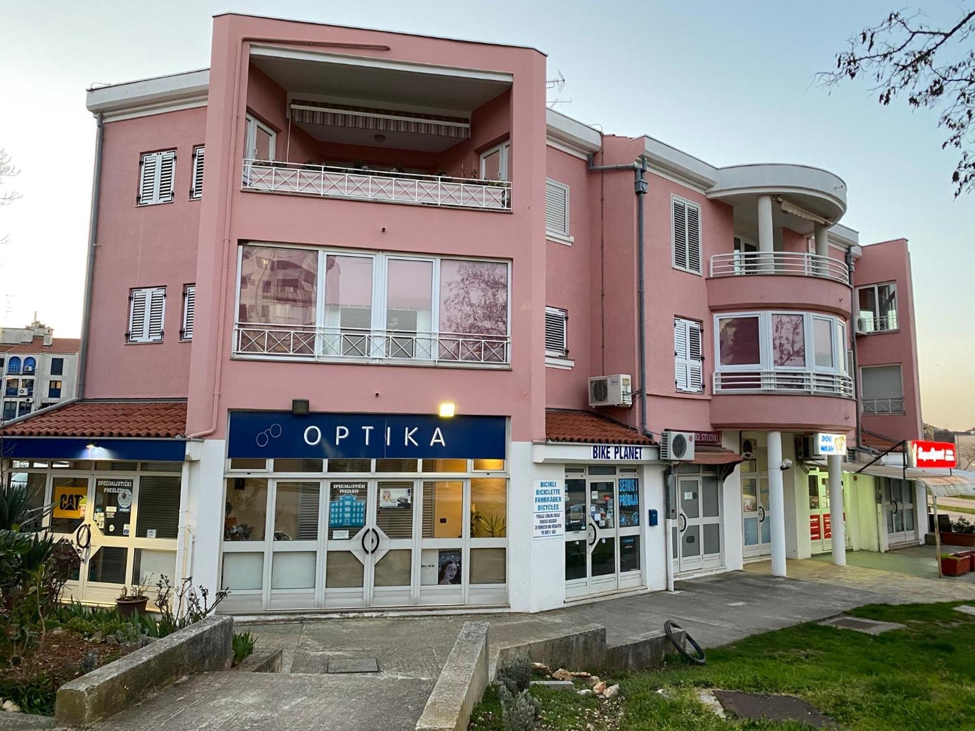 Pearl Apartment Pula Exterior photo